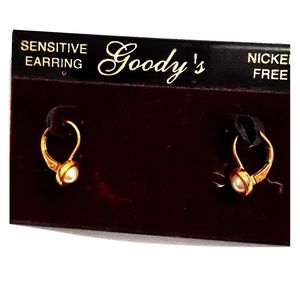 Beautiful classic golf earrings